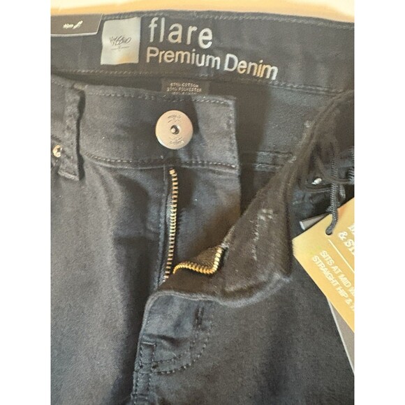 NWT  Mossimo Flare Premium Denim Jeans Women’s Black Mid Rise Trouser Size 8 - Picture 7 of 12